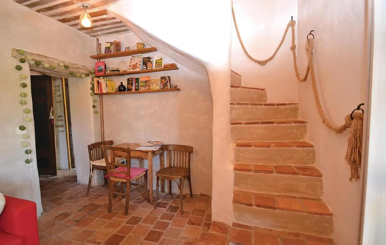 Cozy Home In Saignon With Kitchen