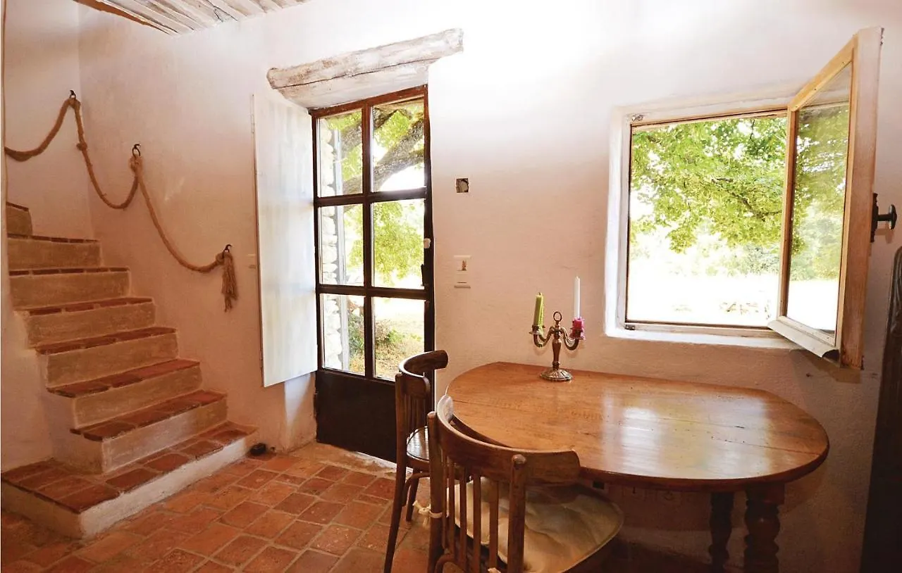 Cozy Home In Saignon With Kitchen